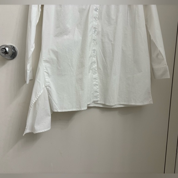 Truth + Style asymmetrical button shirt - Picture 2 of 9